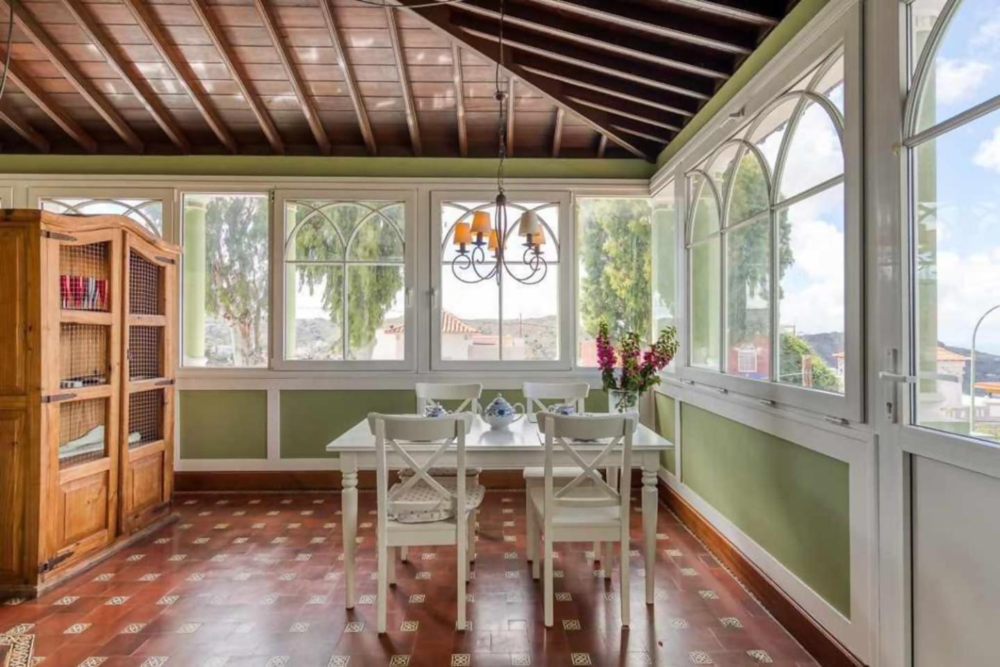 Amplia Villa de lujo con piscina climatizada Las Palmas de Gran Canaria Esterno foto